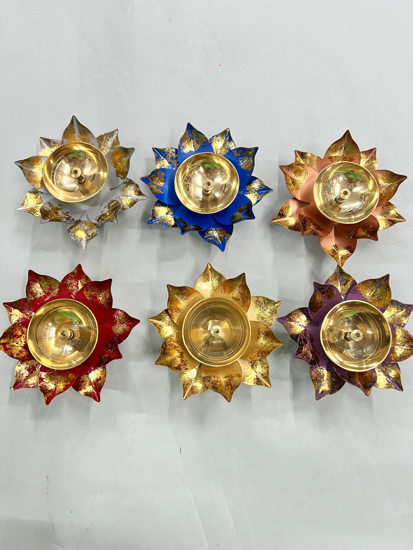 Metal 4inch brass Diya one piece. S no -132