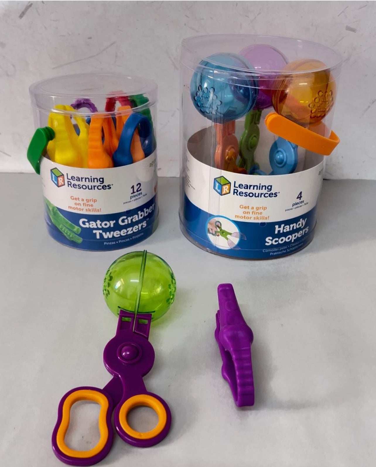 Scooper & tweezer from learning resources