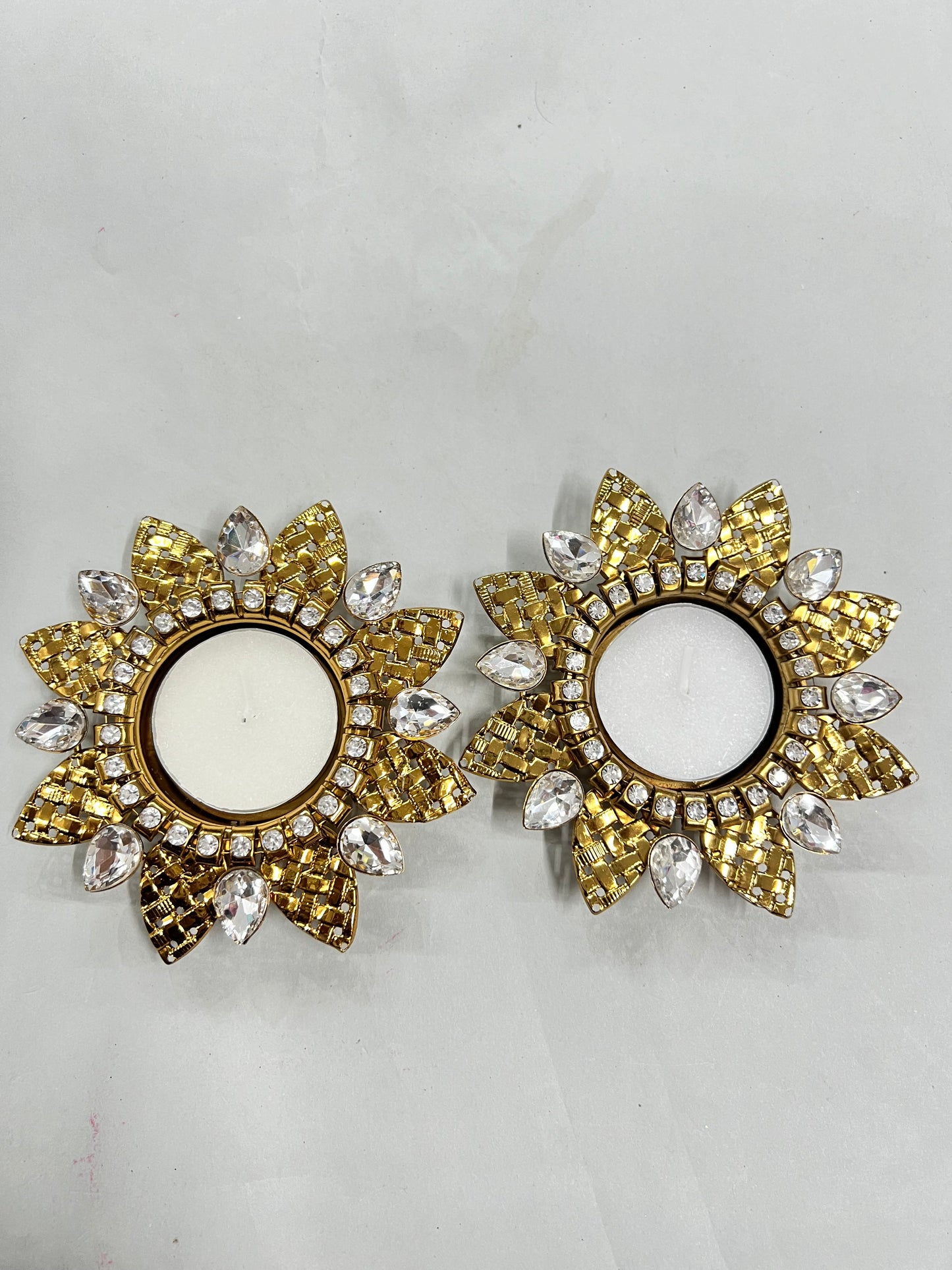 Metal gold 2 pcs diya set ( 2 candles free)sno -506