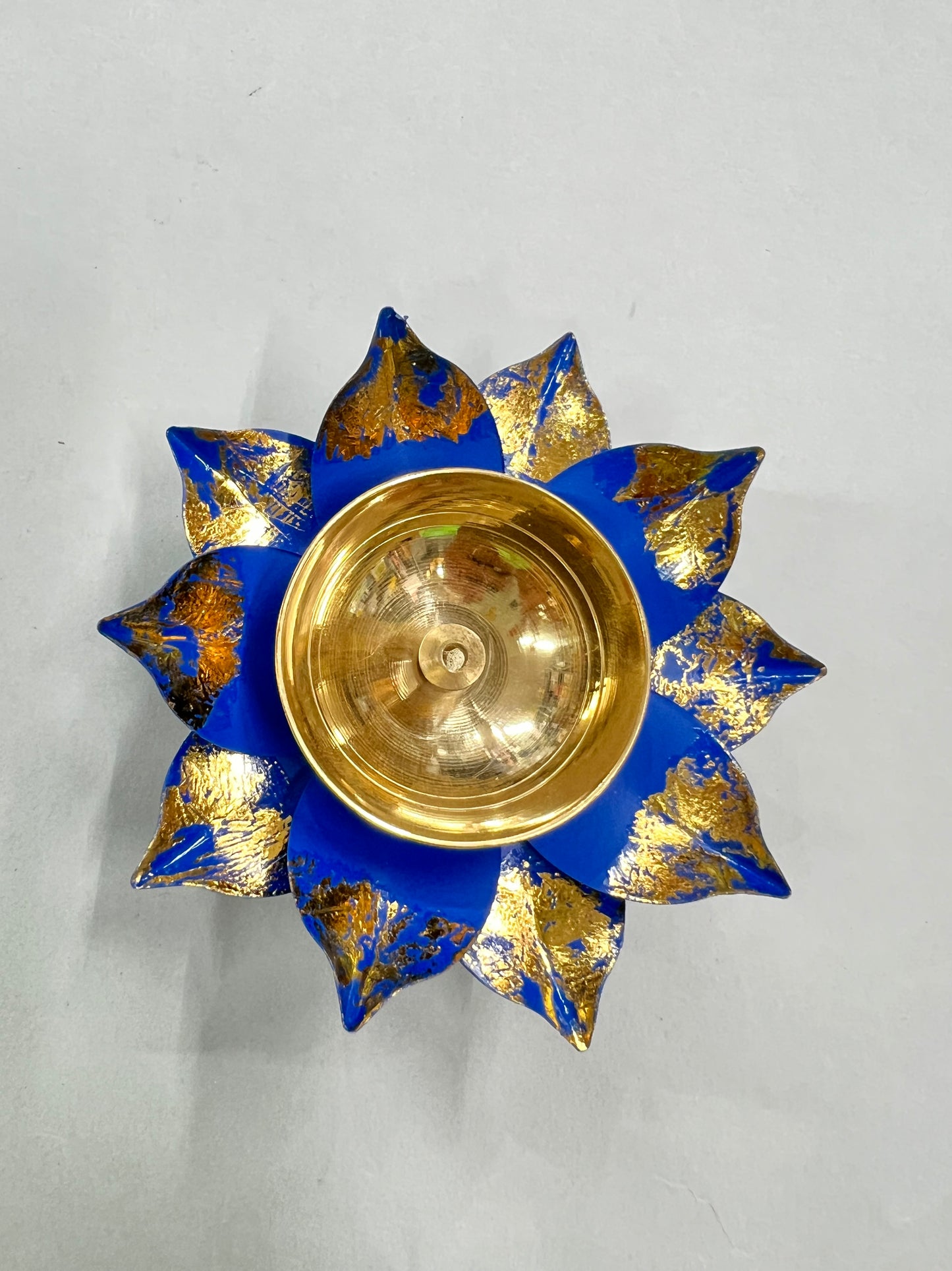 Metal 4inch brass Diya one piece. S no -132